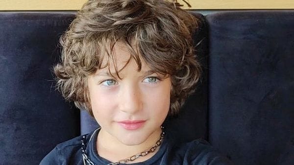 Preghiera e fiaccolata per Tommaso: Azzano si raccoglie nel dolore