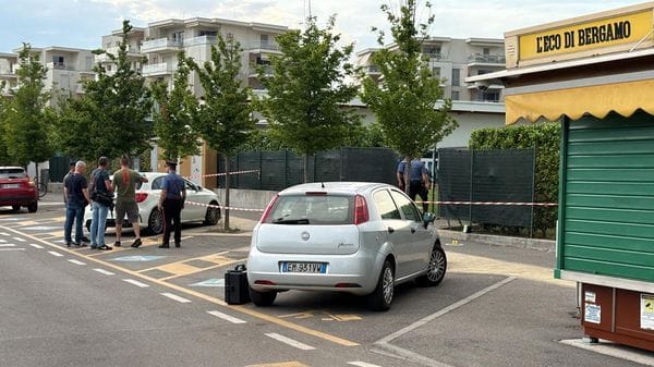 Pusher con kalashnikov e mitragliatrici: l’arsenale era nascosto nei boschetti 