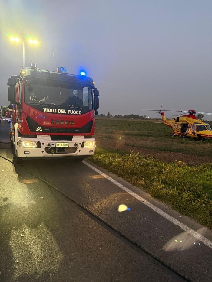 Frontale e tamponamento a Covo, tre auto coinvolte e tre feriti