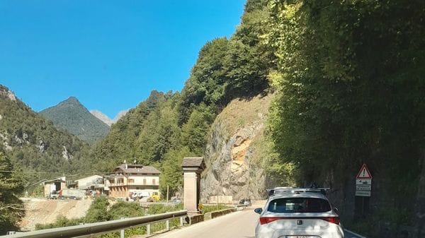 Olmo al Brembo, ha riaperto la statale: senso unico alternato