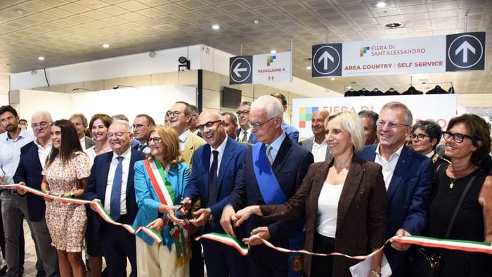 Taglio del nastro per la 23esima Fiera di Sant’Alessandro