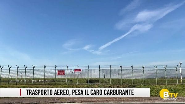 Trasporto aereo, le possibili ripercussioni dovute alla situazione di crisi in Medioriente e al caro carburante