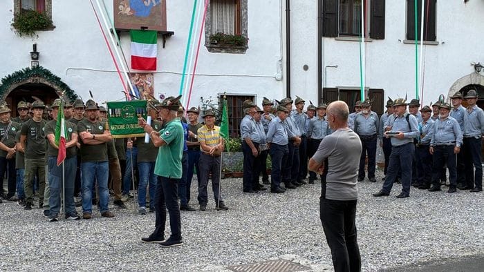 https://storage.ecodibergamo.it/media/photologue/2026/9/5/photos/cache/colere-celebra-i-cento-anni-degli-alpini-la-presolana-si-veste-di-tricolore-i_095ded1e-a946-11f1-84ac-1cbd8d6872ea_1920_1080_v3_large_16_9.jpeg