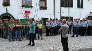 Colere celebra i cento anni degli Alpini, la Presolana si veste di tricolore - Il video dei cori