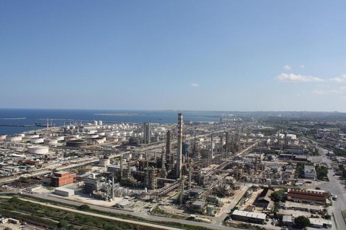 Dai biocarburanti transizione energetica con i veicoli termici