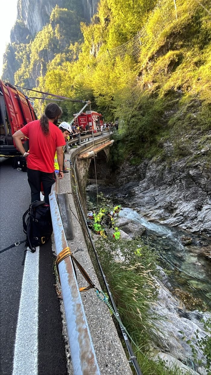 Taleggio, cade con la moto e precipita per 10 metri: muore giovane agli Orridi - Foto