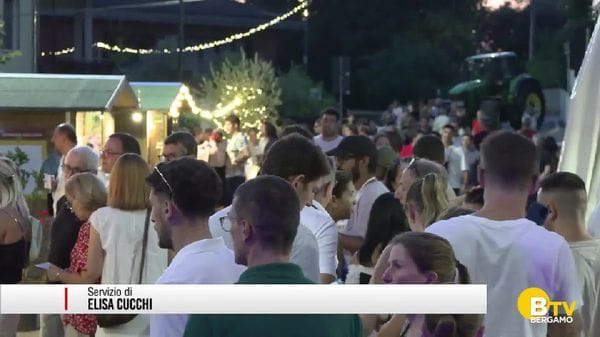 Scanzorosciate, una festa del Moscato da record