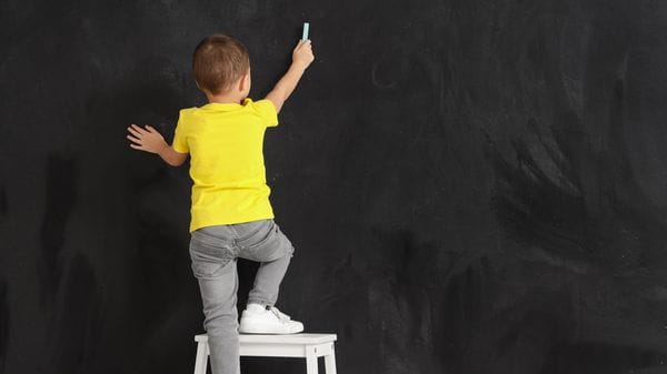 Back to school, salviamo le lavagne con i gessetti 