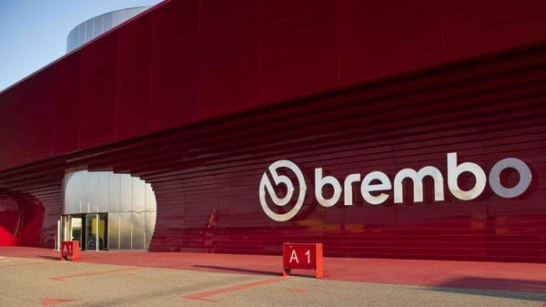 Evacuate le sedi Brembo di Curno, Mapello e Stezzano: «Possibile minaccia»