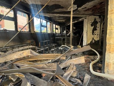 https://storage.ecodibergamo.it/media/photologue/2026/9/8/photos/cache/un-incendio-devasta-il-salvi-bike-store-di-zogno_c820b802-ab63-11f1-90aa-557cc3aeb47e_1920_1080_display.jpg