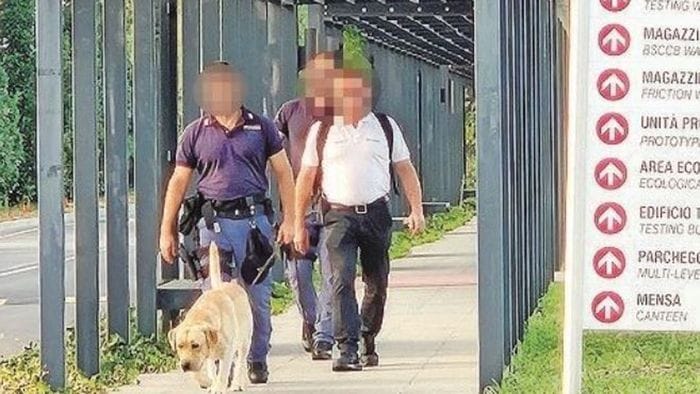 https://storage.ecodibergamo.it/media/photologue/2026/9/9/photos/cache/allarme-bomba-alla-brembo-aperto-un-fascicolo-contro-ignoti_9672c23c-ac44-11f1-8045-40f5526b45ff_1920_1080_v3_large_16_9.jpg