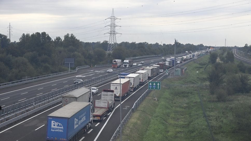 Maxi incidente sulla Brebemi, un morto e 9 feriti: autostrada chiusa