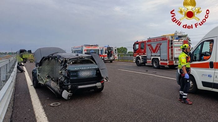 Maxi incidente sulla Brebemi, un morto e 9 feriti: autostrada chiusa