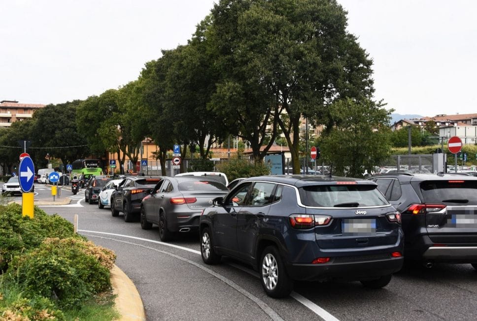 Slalom tra i cantieri: a Bergamo traffico già in tilt, in attesa delle scuole