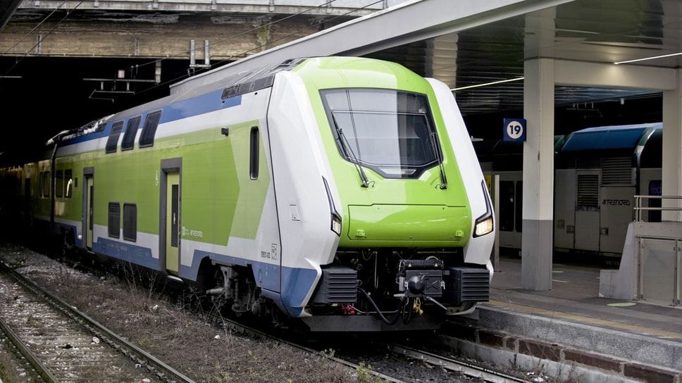 Treni, guasto alla linea elettrica, ritardi e cancellazioni anche sulla Bergamo-Milano via Carnate
